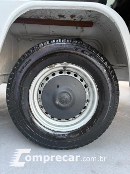 KOMBI 1.6 MI STD Lotação 8V