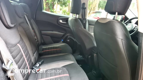 TORO 2.0 16V Turbo Freedom 4WD