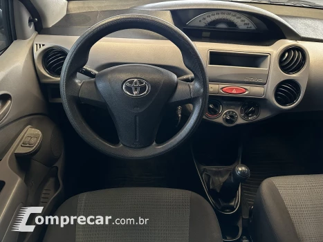 ETIOS 1.5 X Sedan 16V