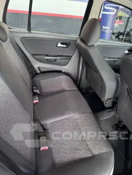Fox 1.6 MI flex completo