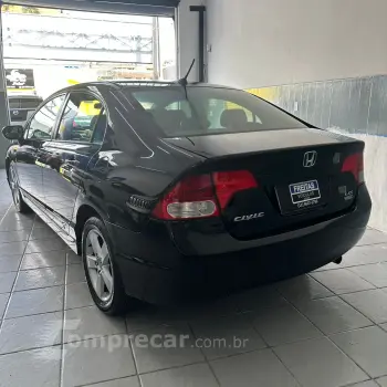 Civic Sedan LXS 1.8/1.8 Flex 16V Aut. 4p