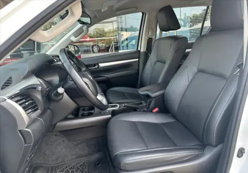 HILUX 2.8 D-4D TURBO DIESEL CD SRX 4X4 AUTOMÁTICO
