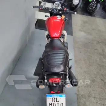 STREET TWIN 900
