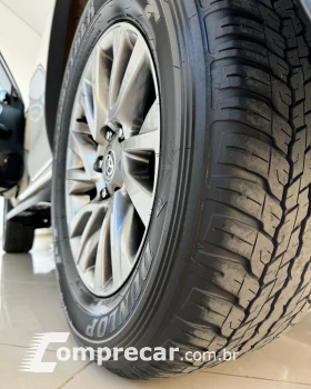 HILUX SW4 2.7 SRV 7 Lugares 4X2 16V