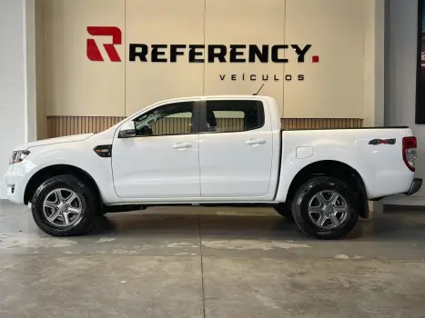 RANGER 2.2 XLS 4X4 CD 16V DIESEL 4P AUTOMÁTICO