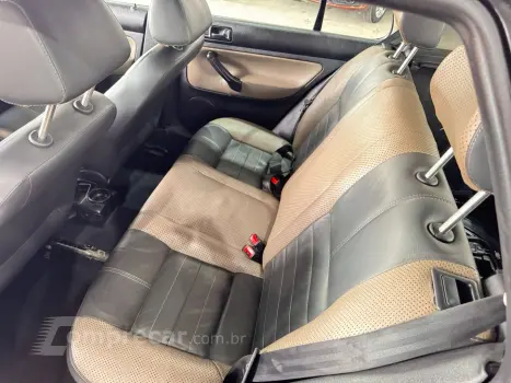 Golf 1.6 Mi Sportline 8V Flex 4P Manual