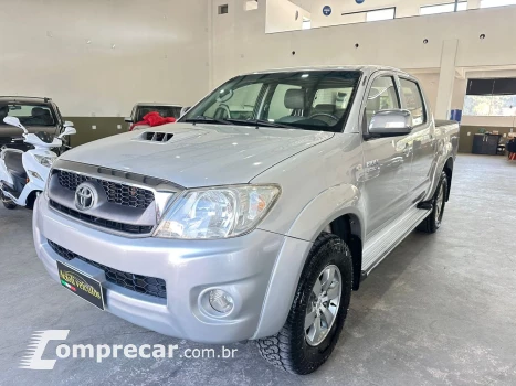 Toyota Hilux 3.0 Srv 4X4 Cd 16V Turbo Intercooler Diesel 4P Automát 4 portas