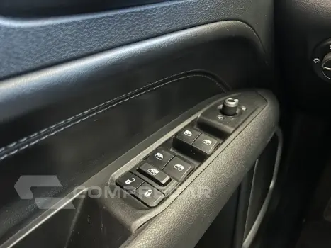 COMPASS LONG. T270 1.3 TB 4x2 Flex Aut.