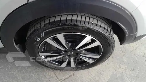 KICKS PLAY 1.6 16V FLEXSTART SENSE XTRONIC