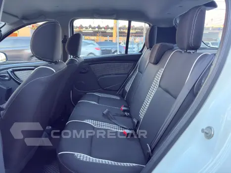 SANDERO 1.6 STEPWAY 16V FLEX 4P AUTOMÁTICO