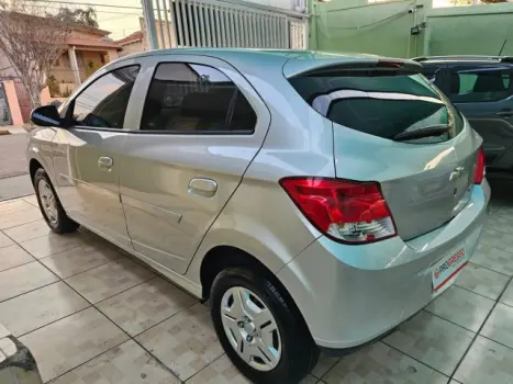 ONIX - 1.0 MPFI LT 8V 4P MANUAL