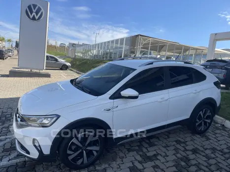 Volkswagen NIVUS 1.0 200 TSI Highline 4 portas
