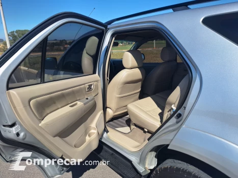 HILUX SW4 3.0 4X4 8V Turbo