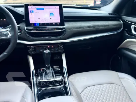 COMMANDER 1.3 T270 TURBO FLEX OVERLAND AT6