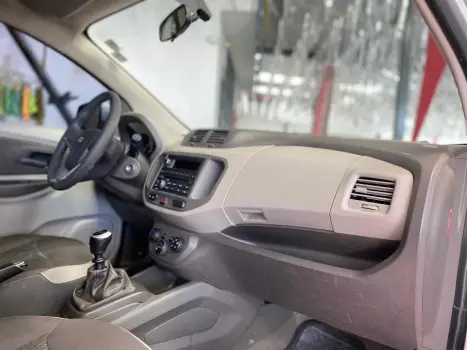 SPIN 1.8 LT 8V FLEX 4P MANUAL