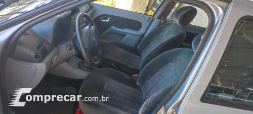 CLIO 1.6 Privilège 16V