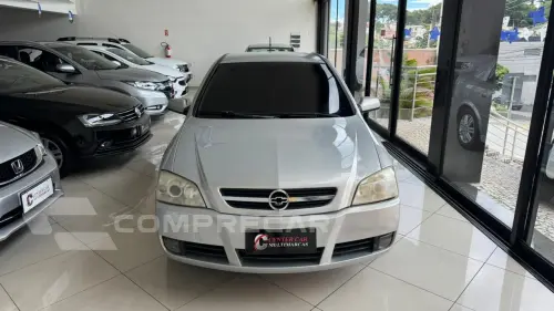 ASTRA 2.0 MPFI CD Sedan 8V