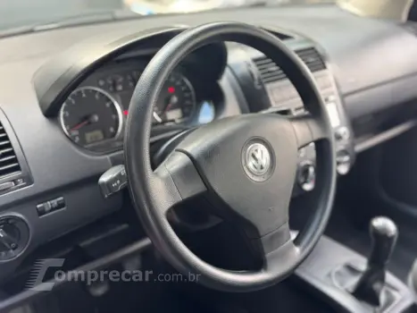 POLO SEDAN 1.6 MI 8V