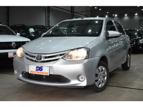 Toyota ETIOS HATCH - 1.3 X 16V 4P MANUAL 4 portas