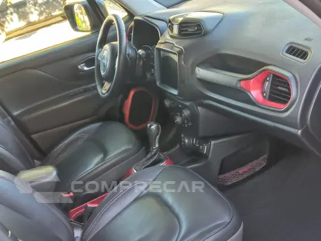 RENEGADE 2.0 16V Turbo Trailhawk 4X4