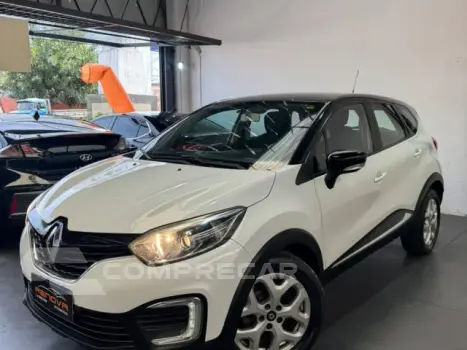 Renault CAPTUR - 1.6 16V SCE INTENSE X-TRONIC 4 portas