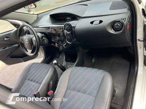 ETIOS 1.5 XS Sedan 16V