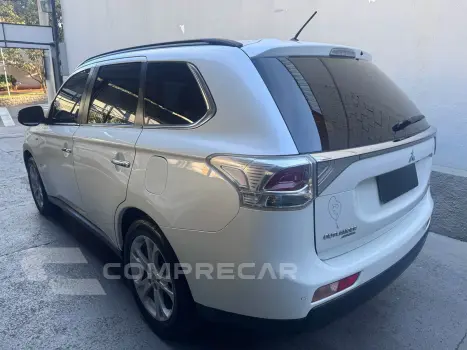 OUTLANDER 3.0 GT 4X4 V6 24V