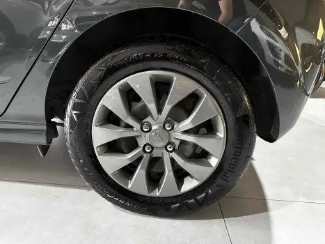 ONIX 1.4 MPFI ADVANTAGE 8V FLEX 4P AUTOMÁTICO