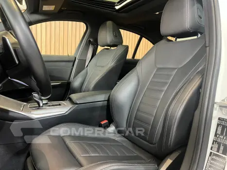 320i 2.0 16V TURBO GASOLINA M SPORT AUTOMÁTICO