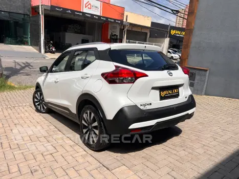KICKS SV 1.6 16V FlexStar 5p Aut.