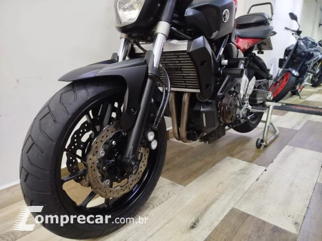 MT-07 700 cc