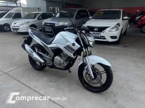 YS Fazer 250 LIMITED EDITION