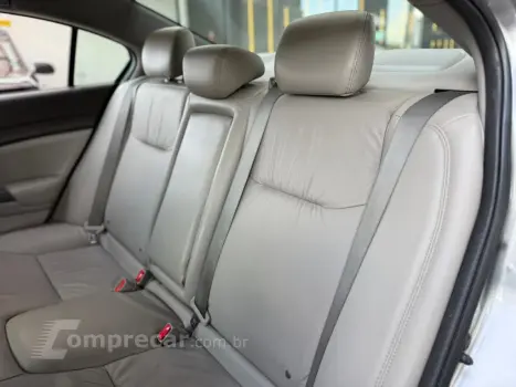 CIVIC 1.8 LXL 16V FLEX 4P MANUAL