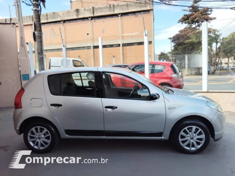 SANDERO