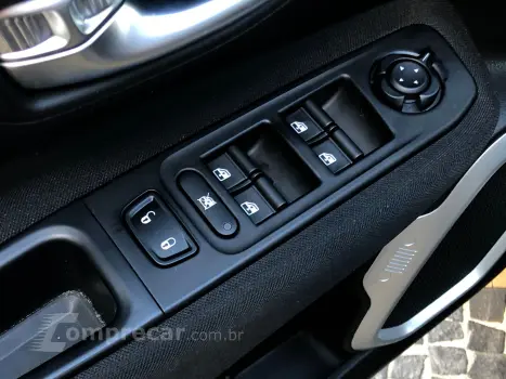 Renegade 1.8 16V Flex 4P Automático