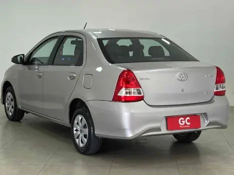 ETIOS 1.5 XS SEDAN 16V FLEX 4P AUTOMÁTICO