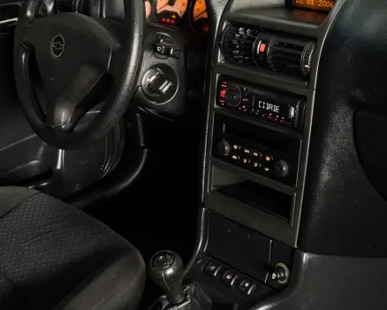 Astra Advantage 2.0 MPFI 8V FlexPower 5p