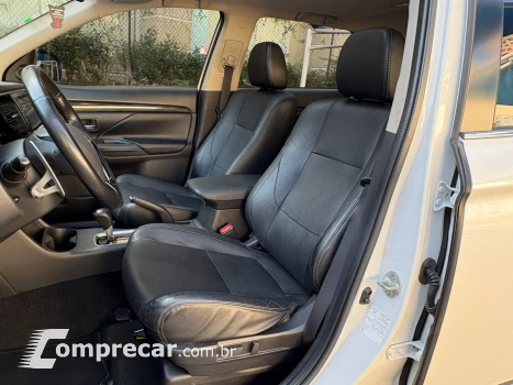 OUTLANDER 2.2 Mivec Di-d Hpe-s AWD