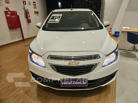 Onix Hatch 1.4 4P FLEX LT