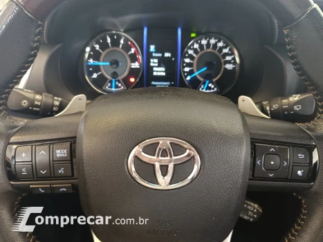 HILUX SW4 2.8 SRX 4X4 7 LUGARES 16V TURBO INTERCOOLER  4P AU
