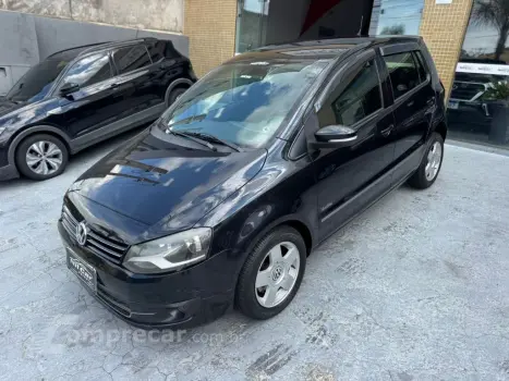 Volkswagen Fox 1.0 Mi Total Flex 8V 5p 4 portas