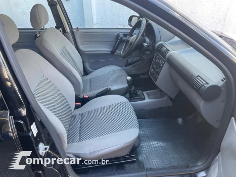 CORSA 1.0 MPFI Classic Sedan Life 8V