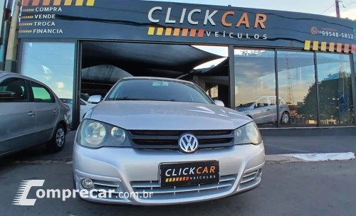 Volkswagen GOLF 1.6 MI Sportline 8V 4 portas