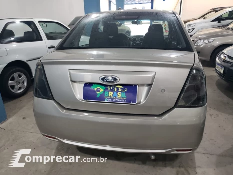 Fiesta Sedam 1.6 Zetec
