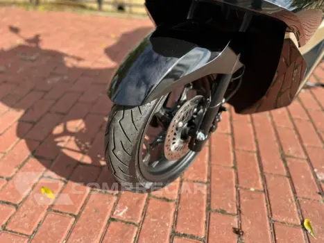 PCX 160 DLX ABS