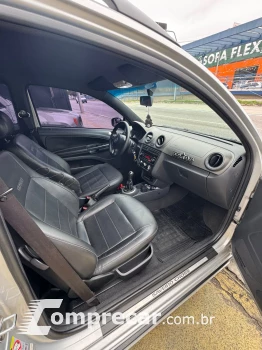SAVEIRO 1.6 Cross CD 16V