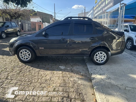 FIESTA 1.6 MPI Sedan 8V