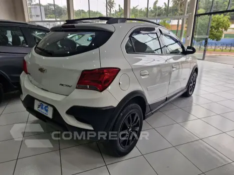 Onix Hatch 1.4 4P FLEX ACTIV AUTOMÁTICO