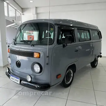Volkswagen KOMBI 1.6 MI Carat 8V 3 portas