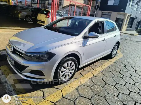 Volkswagen Polo 1.0 Flex 12V 5p 4 portas